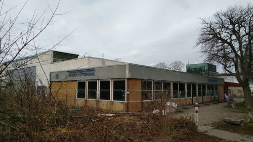 Abandoned building against sky