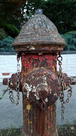 Close-up of rusty chain