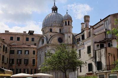 Buildings in city