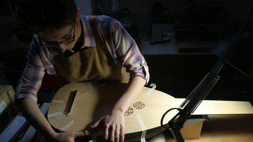 Liuteria serena making theorbo 