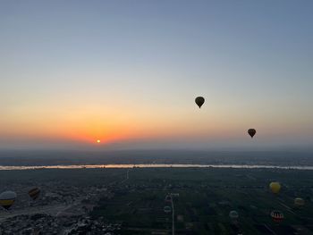 hot air balloon