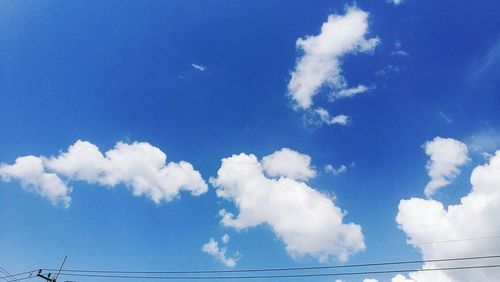 Low angle view of cloudy sky