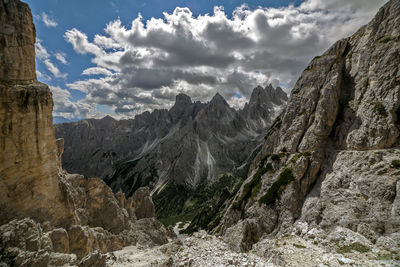 Cadini misurina dolomite iconic italian alp panorama, trentino, italy