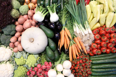 Fruits in container