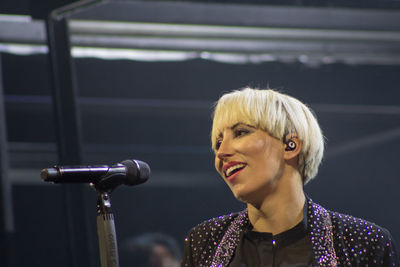 Portrait of a smiling young woman