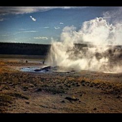 Waves splashing in sea