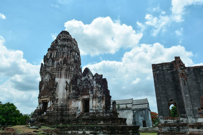 Old ruins of building against sky