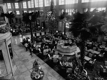 Crowd on table