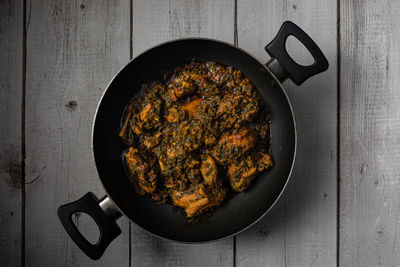 Palak chicken indian cuisine