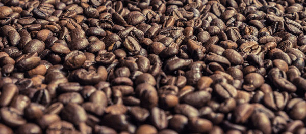 Full frame shot of roasted coffee beans