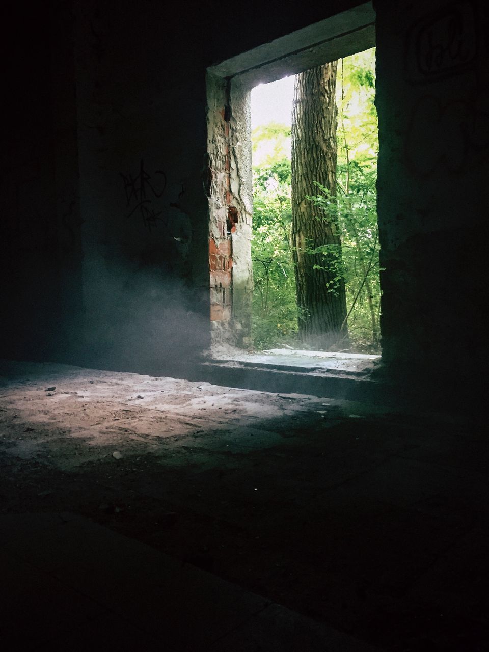 VIEW OF ABANDONED WINDOW