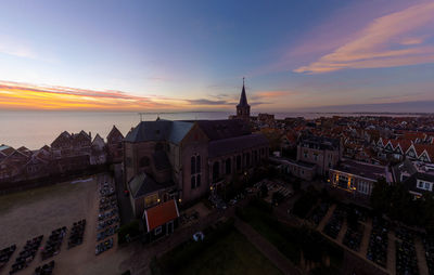 Dutch church at volendam during sunrise
zonsopkomst kerk in volendam