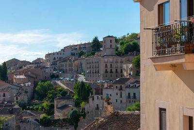 A view of the buildings and streets of a medieval town in spain