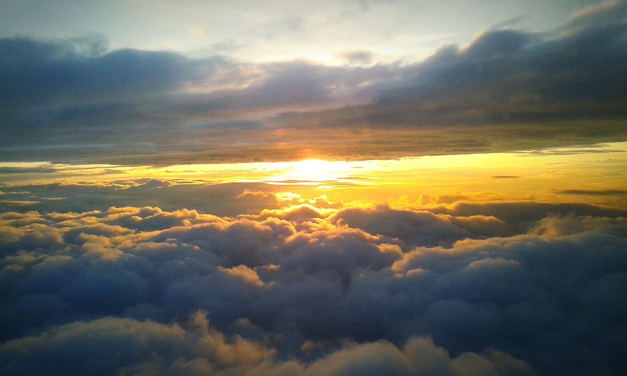 sunset, scenics, sky, beauty in nature, cloud - sky, tranquil scene, tranquility, cloudscape, nature, cloudy, sky only, idyllic, cloud, dramatic sky, majestic, orange color, weather, backgrounds, atmospheric mood, outdoors