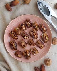 Dates with walnut