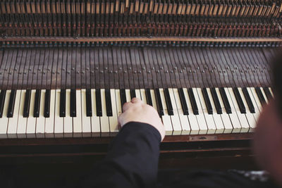 Person playing piano