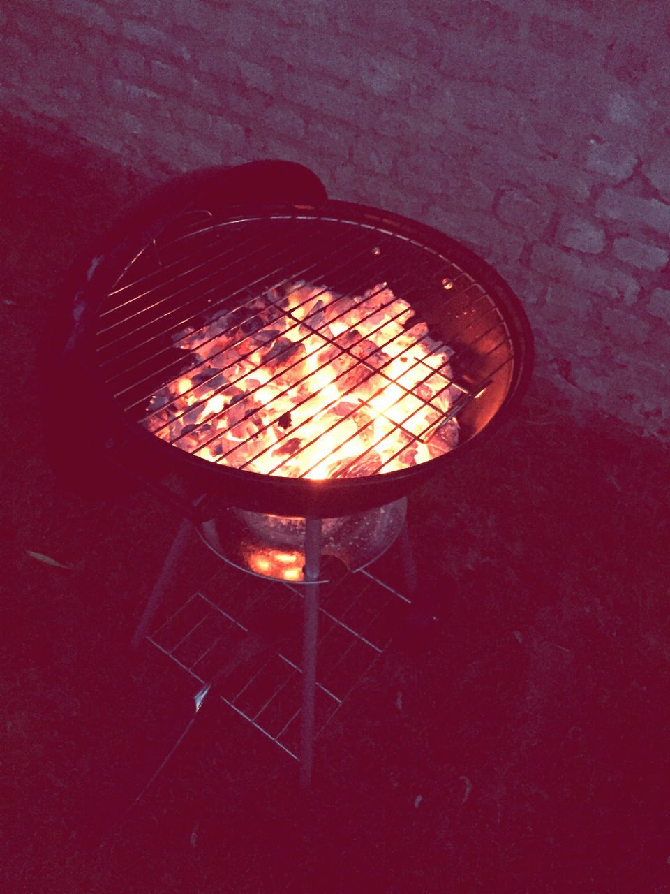 close-up, illuminated, heat - temperature, glowing, no people, dark, black color