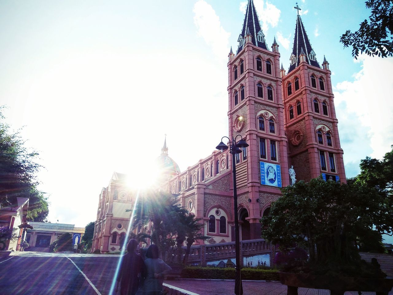 LOW ANGLE VIEW OF CHURCH IN CITY