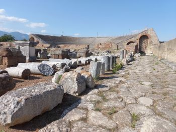 View of old ruins against sky