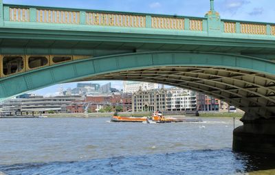 Barge on the thames