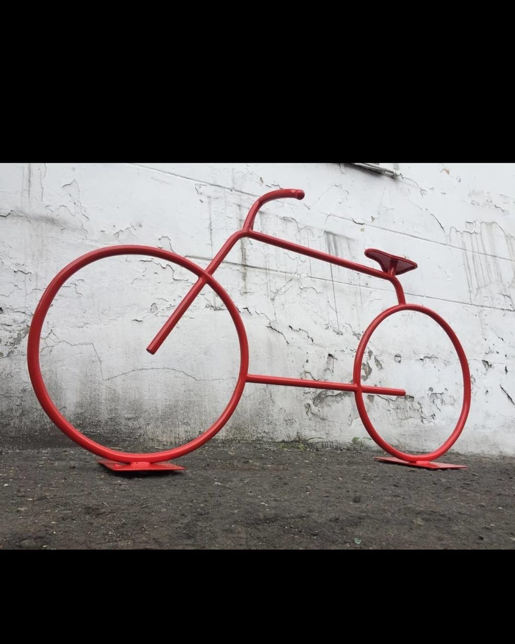 font, circle, glasses, no people, red, iron, bicycle, indoors, number, text, line