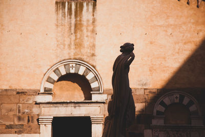 Statue of historic building