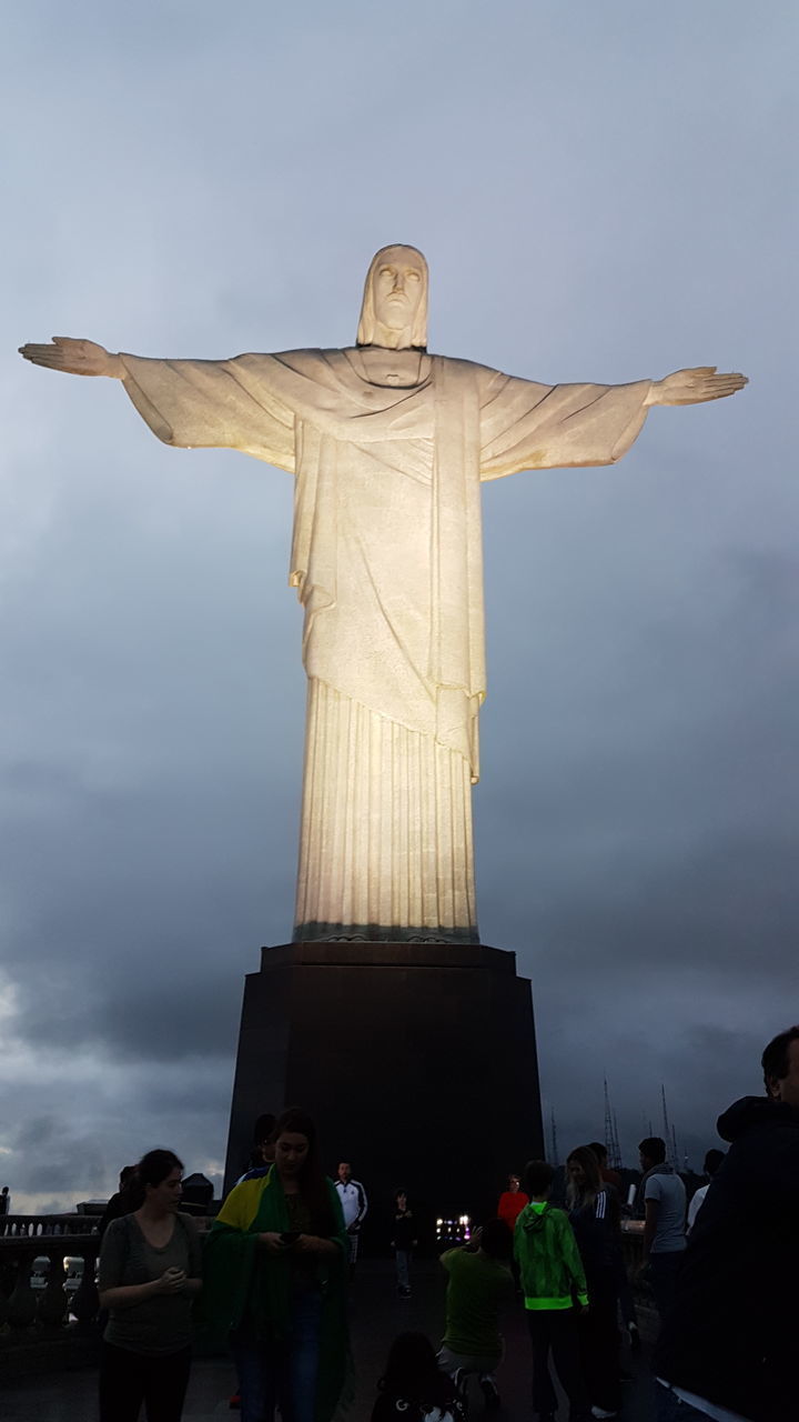 LOW ANGLE VIEW OF STATUE