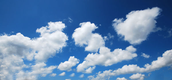 Low angle view of cloudy sky