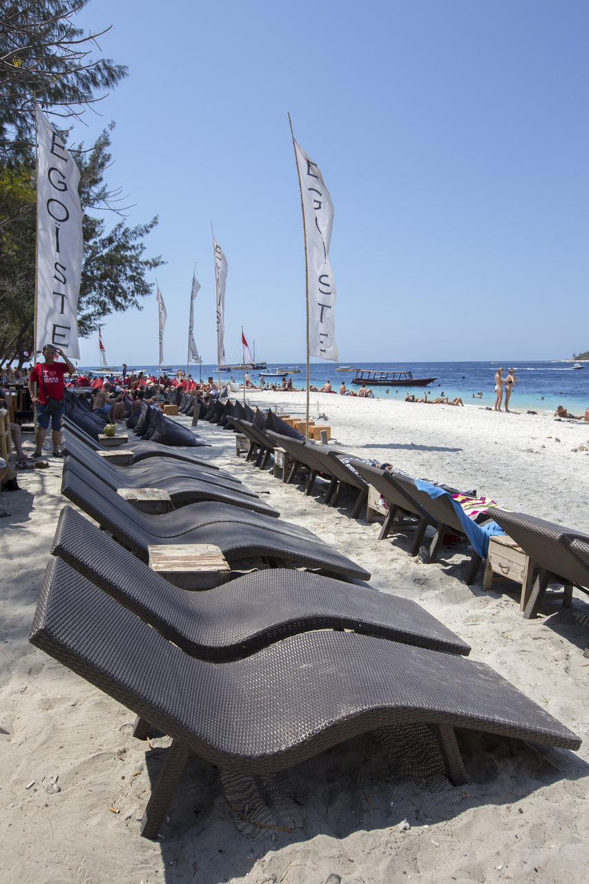 PEOPLE ON BEACH