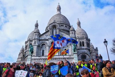 Group of people in front of cathedral