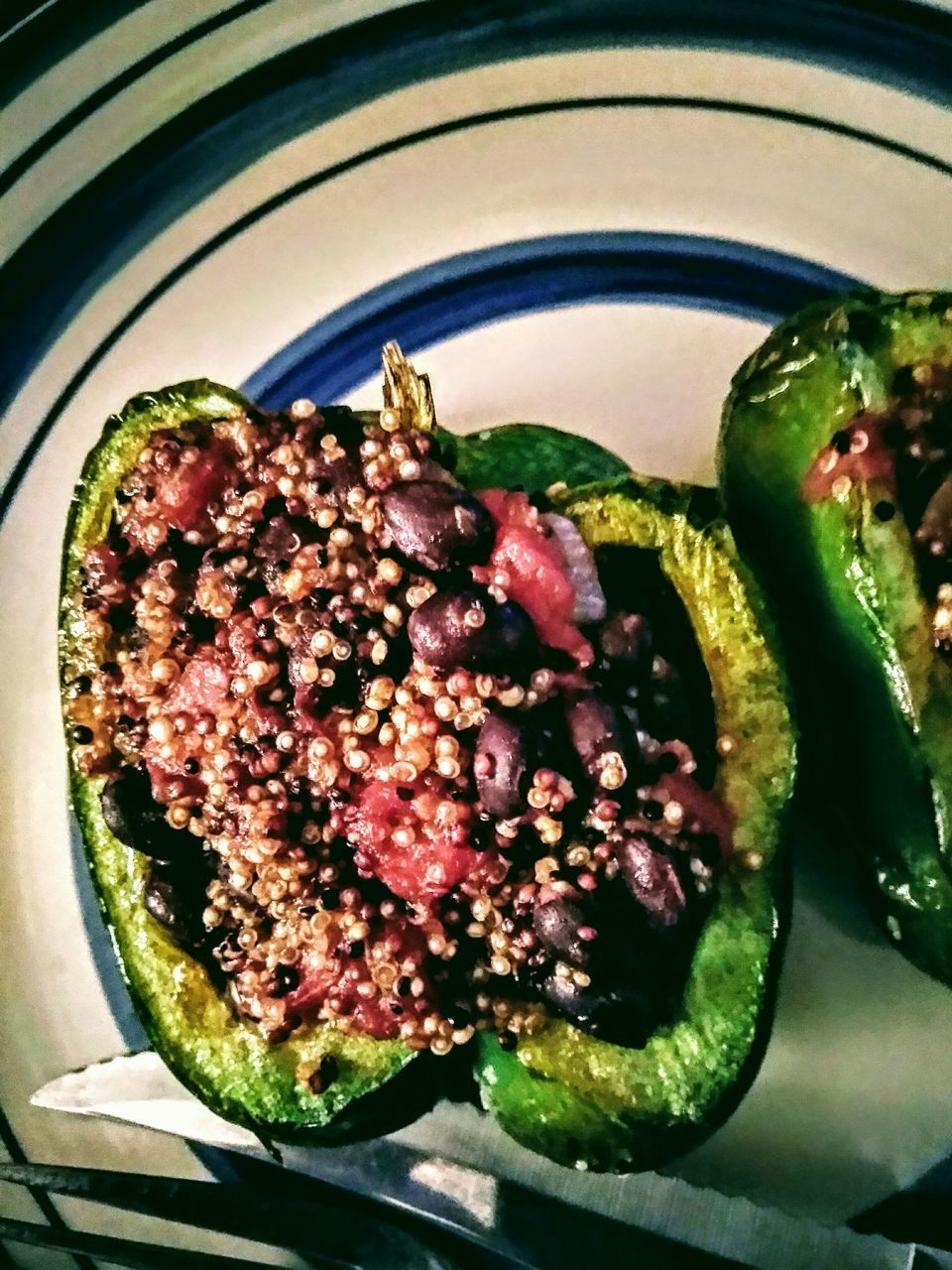 CLOSE-UP OF VEGETABLES