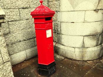 Red fire hydrant