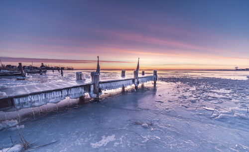 Ice cold jetty