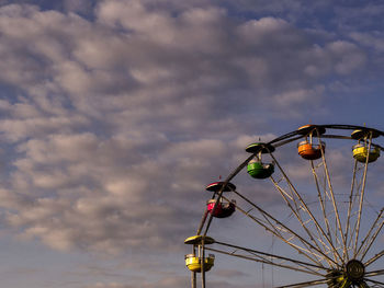 Ferris wheel against sky