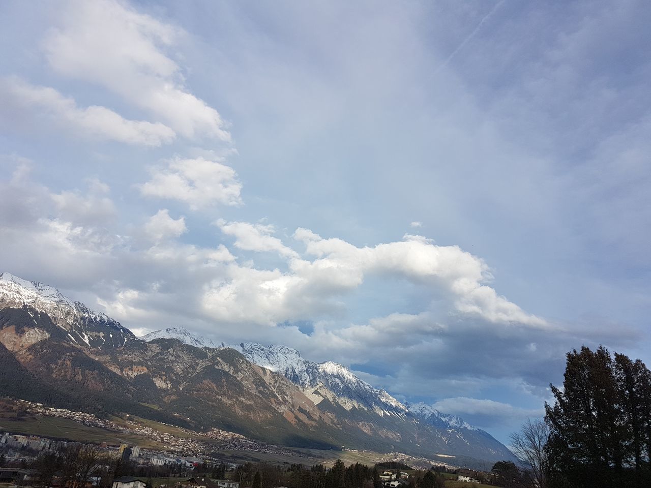 SCENIC VIEW OF MOUNTAIN AGAINST SKY