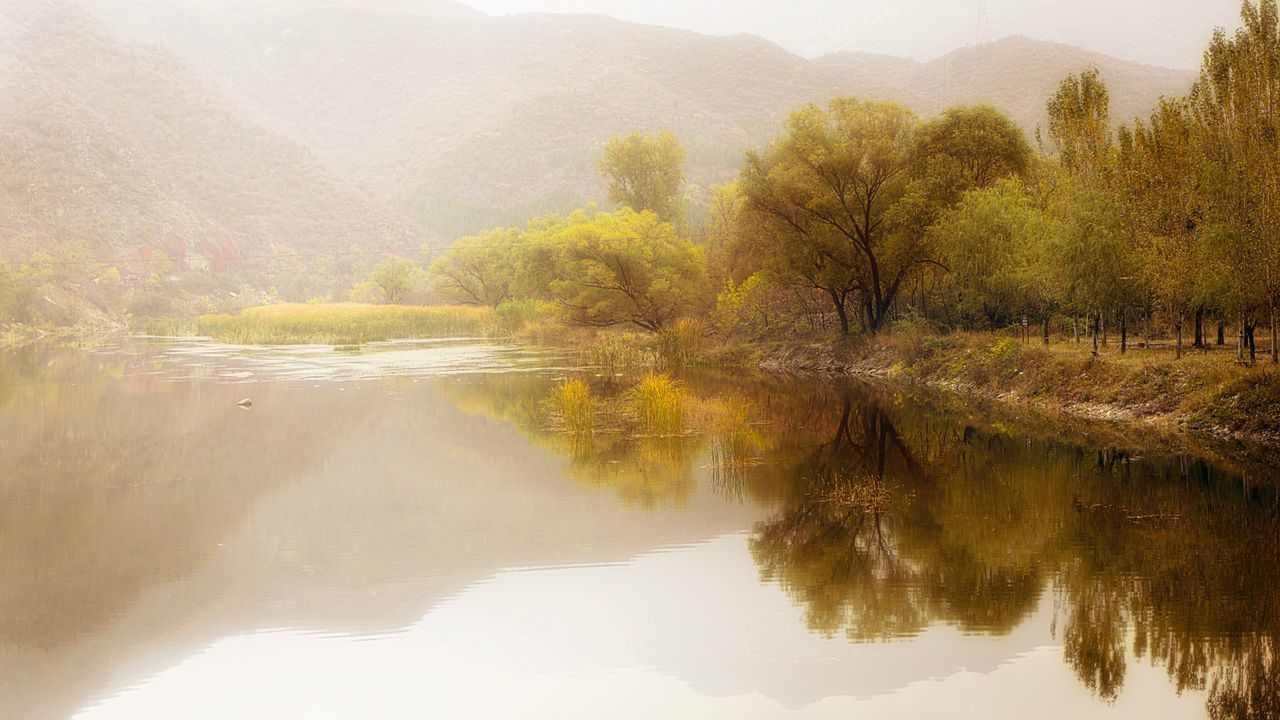 reflection, nature, mountain, tranquil scene, beauty in nature, tranquility, water, lake, scenics, tree, day, outdoors, idyllic, landscape, no people, mountain range, fog, waterfront, sky