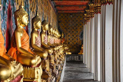 Beautiful detailed sculptures, decorations on the temple of dawn, wat arun buddhist temple