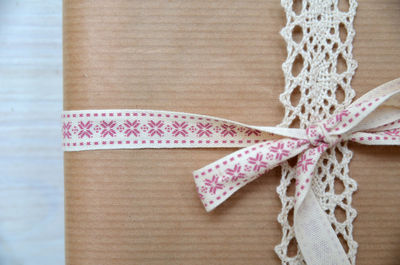 Close-up of ribbon on boxy