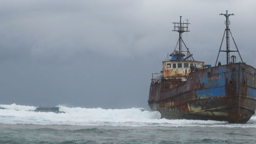 A storm day pic of the old ship in rocky cay at san andres, a beautiful snorkeling point.