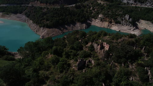 Ruines near the lake