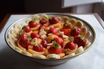 Fresh fruit salad in bowl
