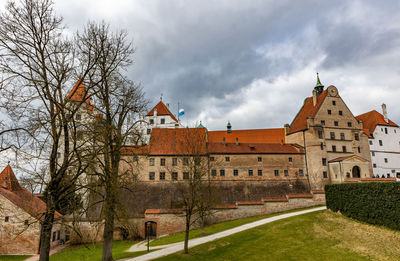 Buildings in city