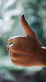 Close-up of human hand