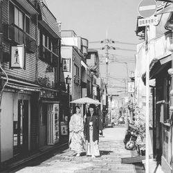 Narrow alley in city