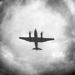 Low angle view of cloudy sky