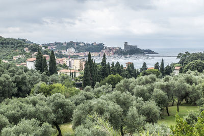  lanscape of the seafront and the castle of lerici