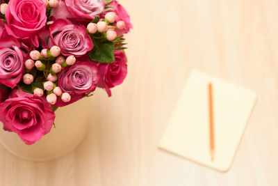 Close-up of rose bouquet on table