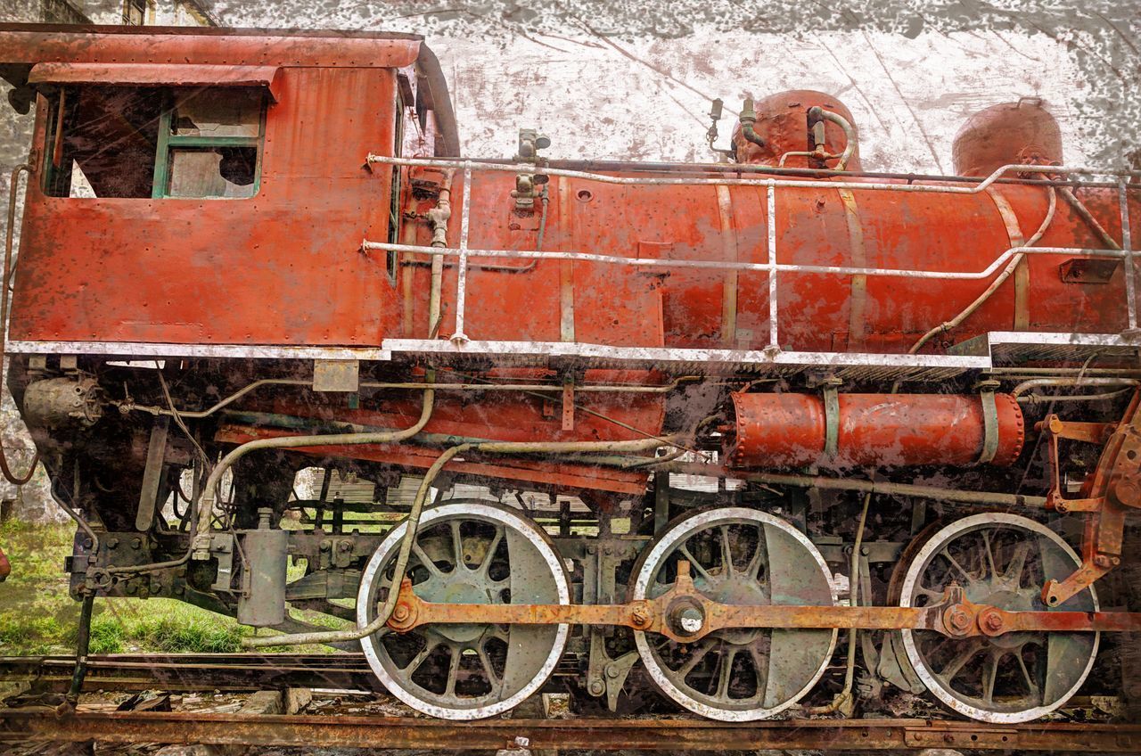 ABANDONED TRAIN