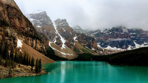 Moraine lake, alberta canada