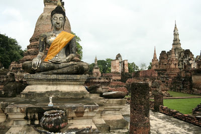 Statue of historic building